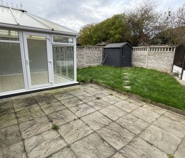 3 bedroom semi-detached house to rent - Photo 1