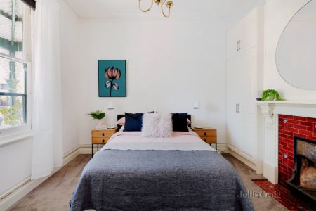 3 Bed, 2 Bath - Photo 5