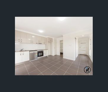 Modern and Charming Rental Property Brassall - Photo 2