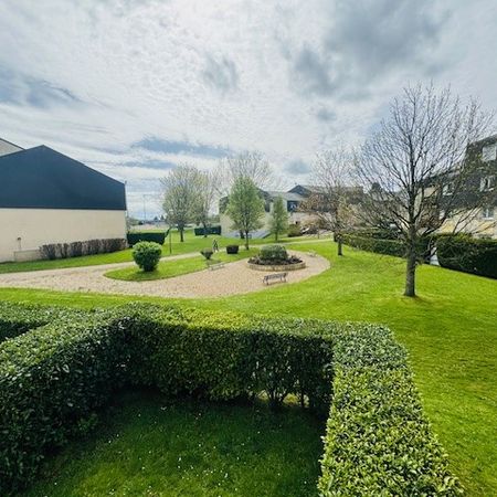 Location Appartement 2 pièces 50m² MONT ST AIGNAN 76130 - Photo 4