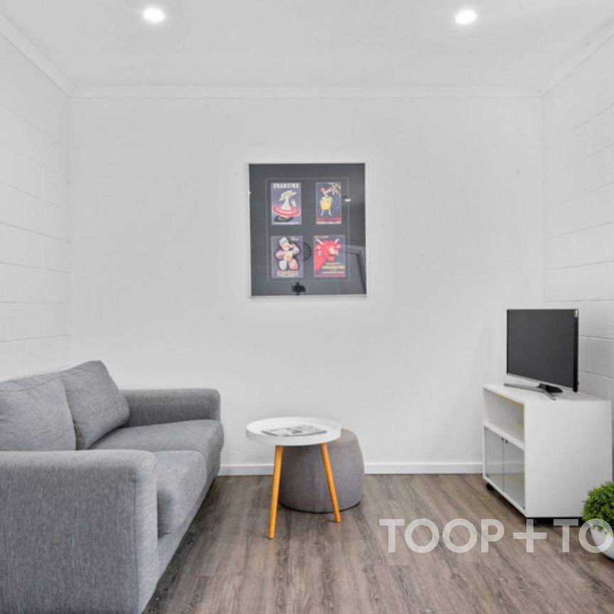 NORTH ADELAIDE UNIT - Photo 1