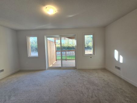 For Lease - 29 Oak Forest Common, Cambridge, Ontario - Photo 4