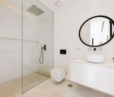 Luxury Villa for rent in Estepona, Spain - Photo 2