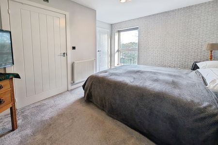 Mansfield Park Street, SO18 - Photo 4