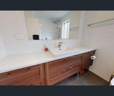 3 Bedroom 1 bathroom Low Maintenance Home. HOME OPEN FRIDAY 6TH FEB... - Photo 4