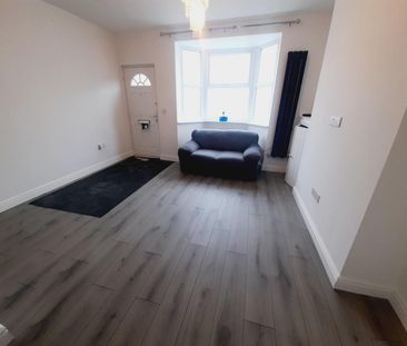 3 bedroom House To Let - Photo 3