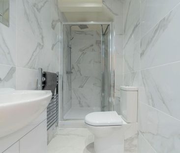 1 bedroom in a house share to rent - Photo 6