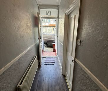 Room in a Shared House, Ranelagh Road, N17 - Photo 3