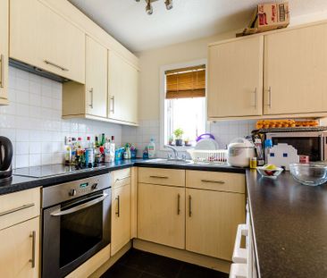 Glenbuck Road, Surbiton, KT6 - Photo 2