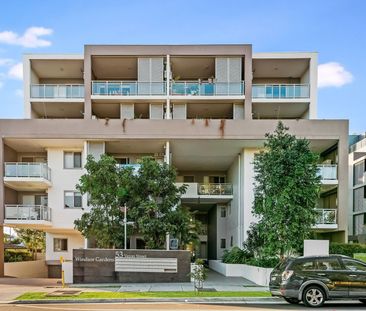 Wentworthville Gem&colon; Modern Living&comma; Prime Location - Photo 3