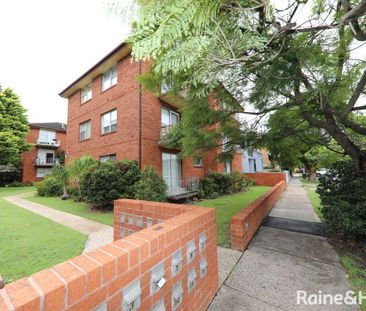 Studio in Most Convenient Location - Photo 2