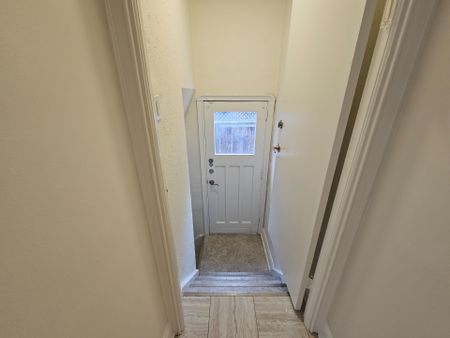 For Lease - 8 Roberta Drive, Toronto, Ontario - Photo 3