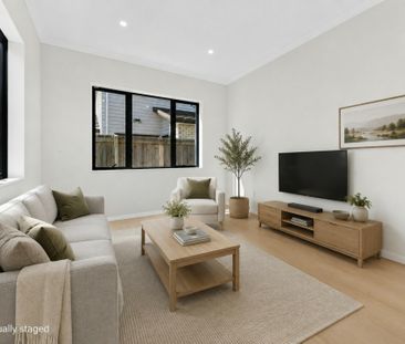 Modern Living, Nothing Short of Stunning - Photo 6