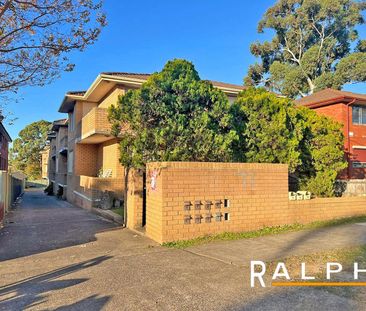 Updated 2br unit + lock up garage - Photo 2