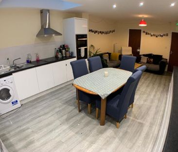 5 bedroom house to rent - Photo 2