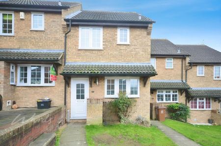 2 bedroom terraced house to rent - Photo 3