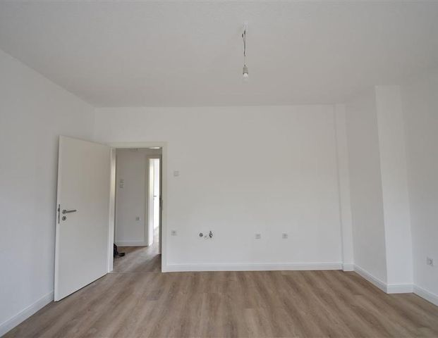 Saniert! Moderne 2-Zi-Whg mit Balkon am Beecker Marktplatz - Photo 1
