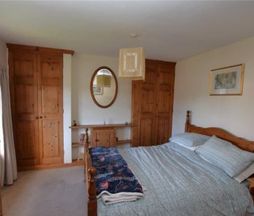 2 bedroom maisonette to rent - Photo 2