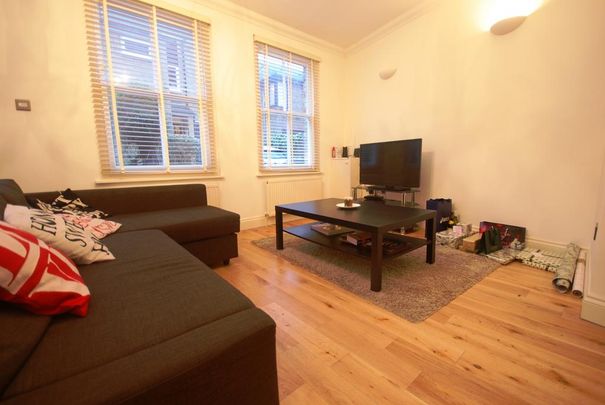 2 bedroom terraced house to rent - Photo 1