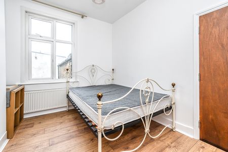 5 Bed Terraced House, Glenwood Road, N15 - Photo 3