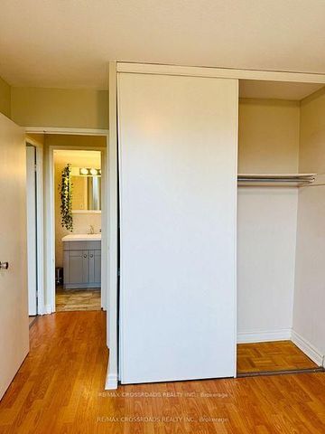 202 20 Edgecliff Golfway - Photo 3