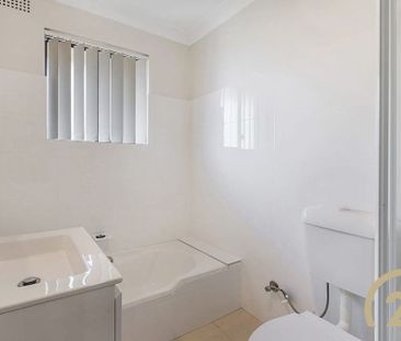 Modern & Convenient Living in a Prime Fairfield Location - Photo 3