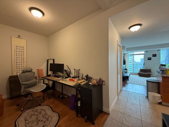 For Lease - 8 Park Road Unit# 3812, Toronto, Ontario - Photo 1