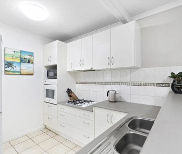 2 Bedroom Townhouse beach side - Photo 3