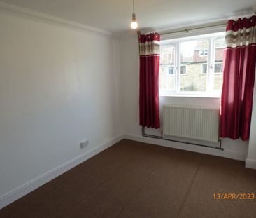 Nuffield Close, Gorleston - Photo 2