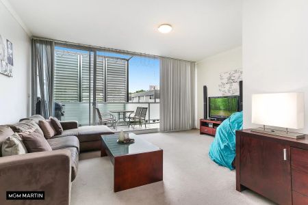 MGM MARTIN - TWO BEDROOM APARTMENT - Photo 4