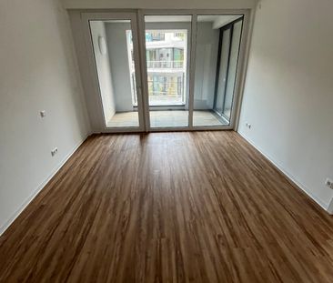 3-Zimmer-Wohnung im 2. OG mit Vollbad, Gäste-Bad, EBK, Ankleide, Lo... - Photo 4