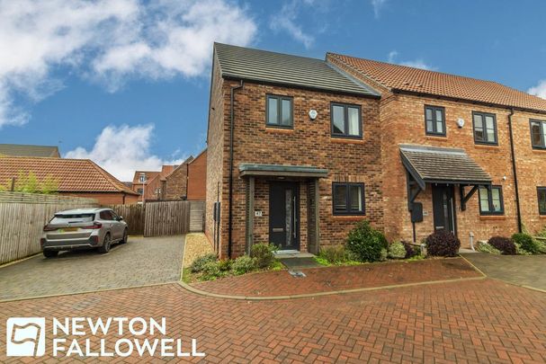 3 bedroom semi-detached house to rent - Photo 1