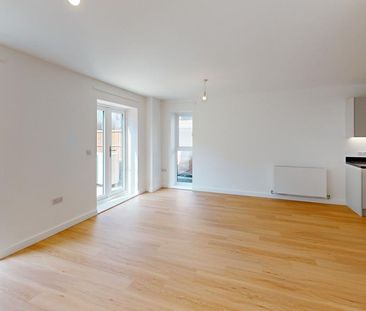 4 bedroom terraced house to rent - Photo 3