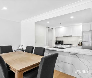 FULLY RENOVATED APARTMENT IN A FANTASTIC LOCATION | Furnished - Photo 4