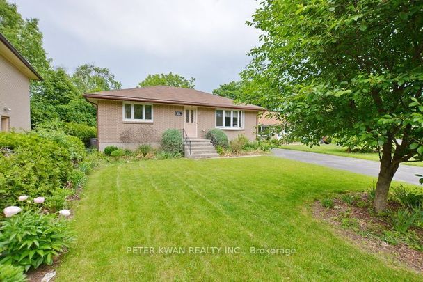 For Lease - 24 Northpark Road Unit# Upper, Barrie, Ontario - Photo 1