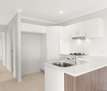 SPACIOUS DUPLEX IN THE HEART OF SMITHFIELD VILLAGE - Photo 1