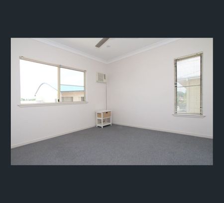 10/201 McLeod Street, Cairns North, Qld 4870 - Photo 4