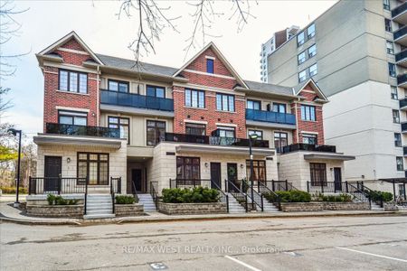 Condo Townhouse For Lease | C8138226 - Photo 2