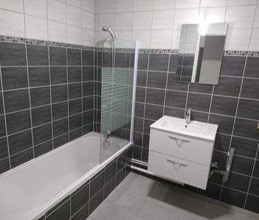 Location Appartement 4 pièces 72m² - Photo 2