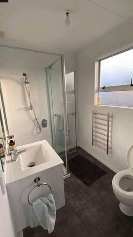 Sunny 2BR Home in Westown! - Photo 4