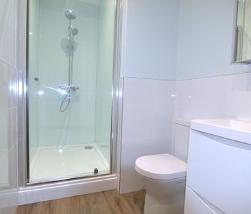 2 bedroom terraced house to rent - Photo 4