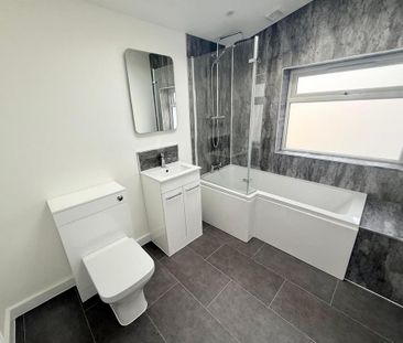 3 bedroom terraced house to rent - Photo 4