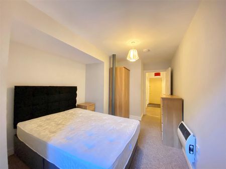 1 Bedroom Apartment To Rent - Photo 2