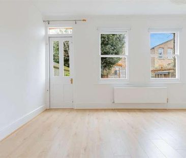 Hawthorn Road, Hornsey, N8 - Photo 1