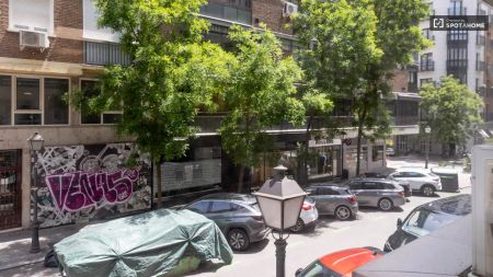 2-bedroom residence for rent in Salamanca, all bills included, no couples. - Foto 3