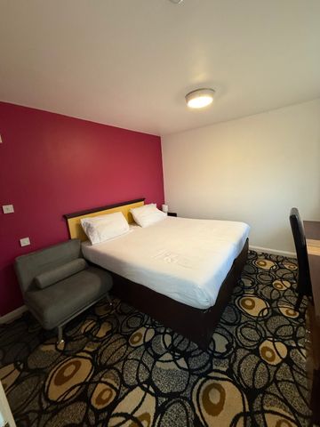 Room 209, Simply Stay Lincoln Road, Skegness, Lincolnshire, PE25 2EA - Photo 2