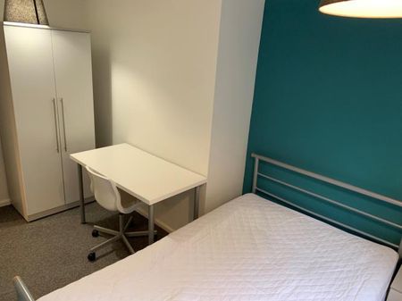 Student Apartment 4 bedroom, Broomhill, Sheffield - Photo 4