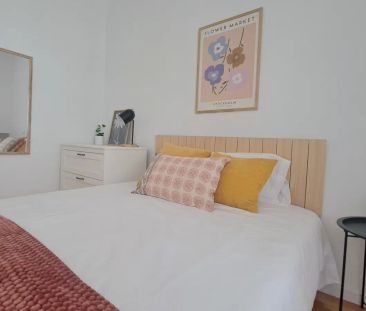Room in a shared 14-bedroom apartment for rent in Castillejos, perfect for professionals and students. - Photo 6