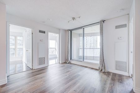 For Lease - 7 Lorraine Drive Unit# 1111, Toronto, Ontario - Photo 2