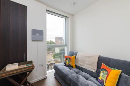 Columbia Gardens, SW6, Lillie Square - Photo 2